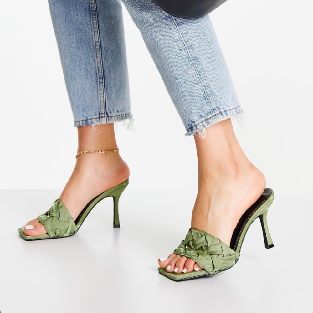 ASOS DESIGN
Hove Woven Heeled Mules In Olive Green